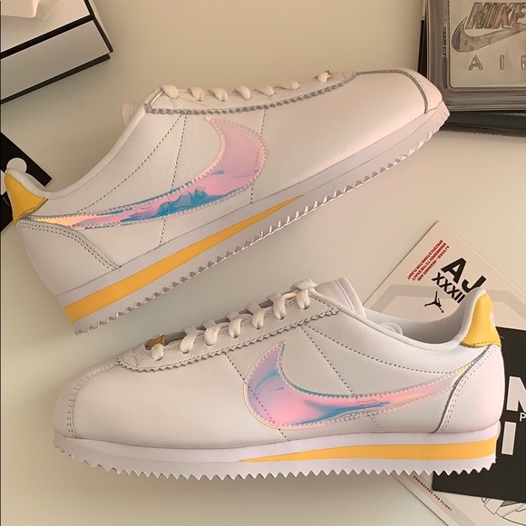 NWT Nike Cortez - Picture 5 of 7
